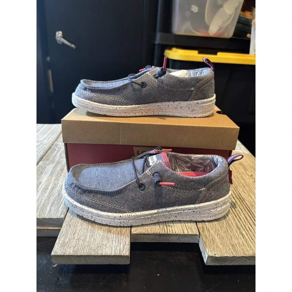 Levi's Kids Newt CHMB Slip-on Casual Lowtop Unisex Sneaker Shoe NWT Size 2